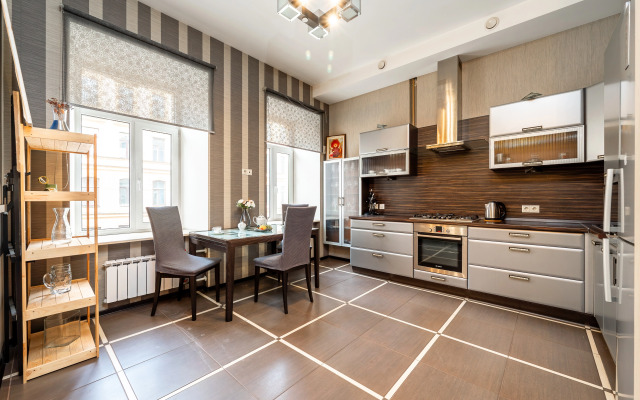 Квартира Двухкомнатная на 10 Советской