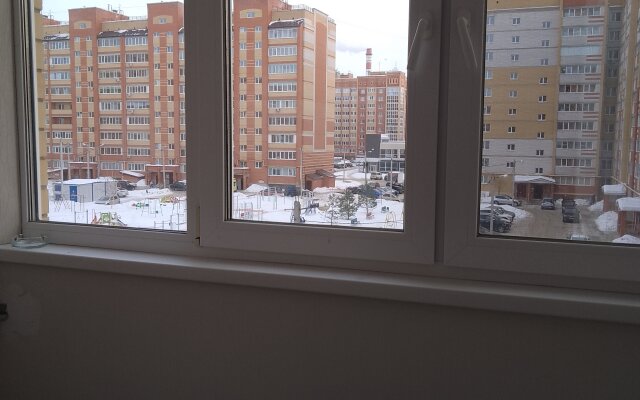 Na Uraeva 10 Apartments