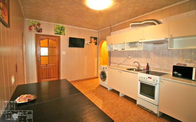 Komandnaya Na Energetikov 4k Kvartira Posutochno Kirishi Lodging House