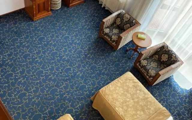 Hotel Russia