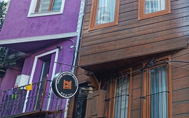 Taksim History Wooden Hostel