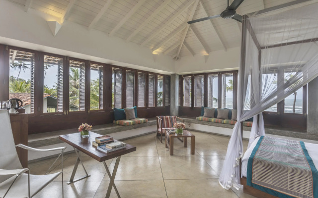 The Frangipani Tree - By Edwards Collection Villa