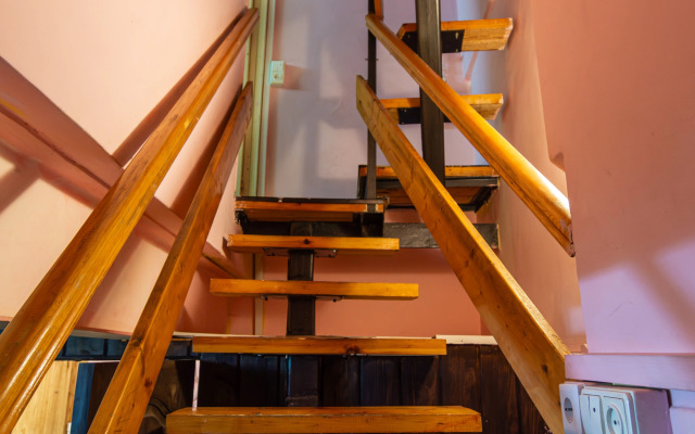 Na Leselidze 10b Guest House