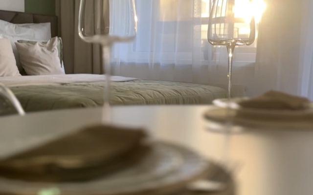 Novaya Dizaynerskaya S Panoramnymi Oknami Flat