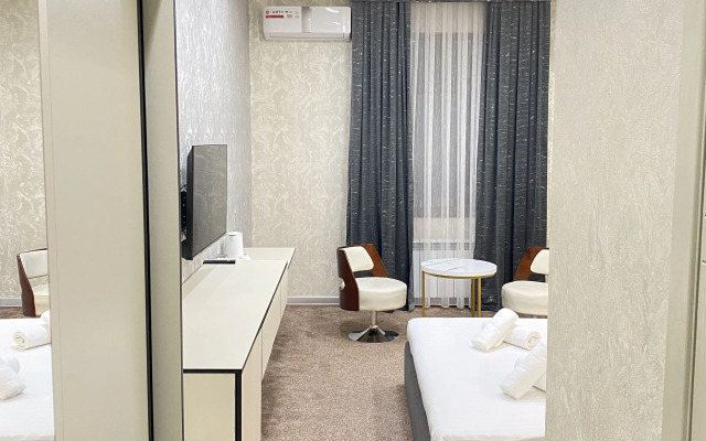 Almir Avenue Hotel