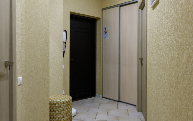 Апартаменты на Революционной 4