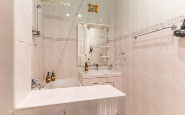 Апартаменты двухкомнатные в историческом центре Москвы