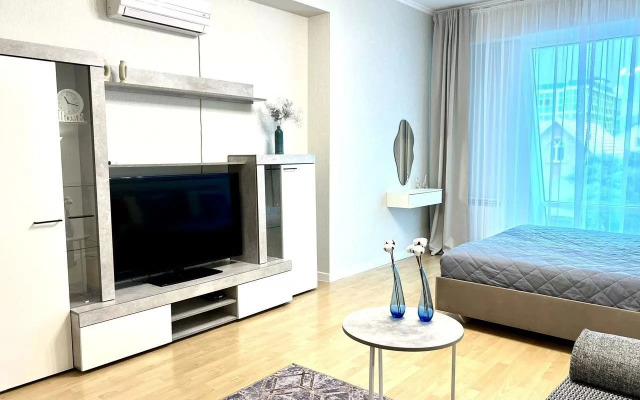 Na Internatsionalnoy Ulitsa 3/1 Flat