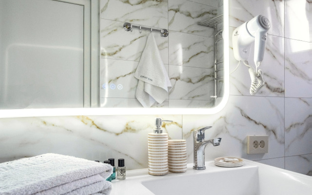 Odnokomnatnaya Business Style na Oktyabrskoy 21 ot Piligrim kmv Flat