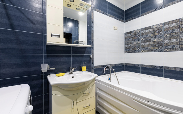 Na Vosem Person Apartments