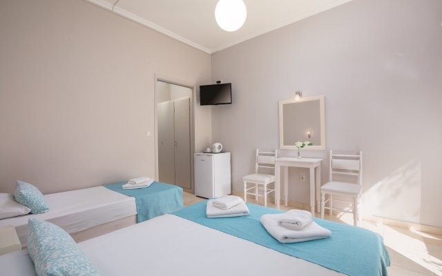 Отель Bella Vista Beach Hotel And Studios- Corfu Benitses