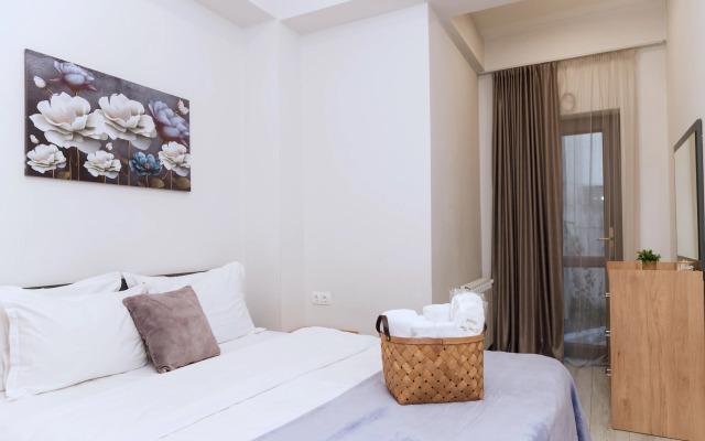 Stay Inn on Saryan Str. 26/3-6 Apartments