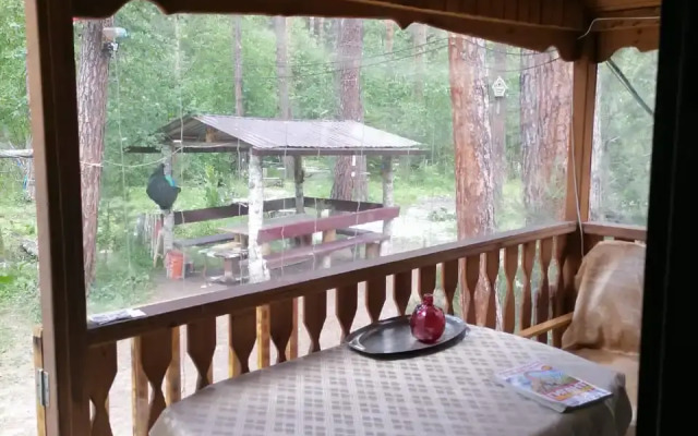 Шале Лес хрустальной песни 1