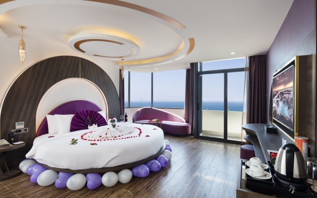 V Hotel Nha Trang