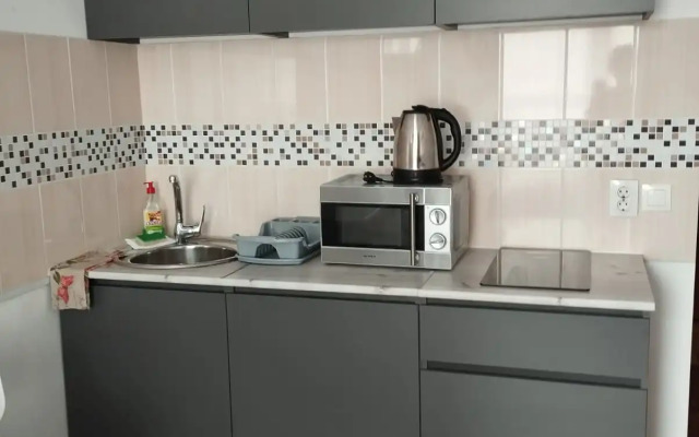 Квартиры у Петровны.Белый Город