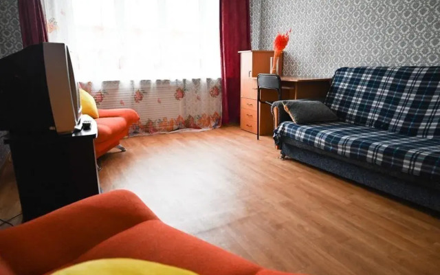 Na Bulvare Ibragimova, 35/1 Flat