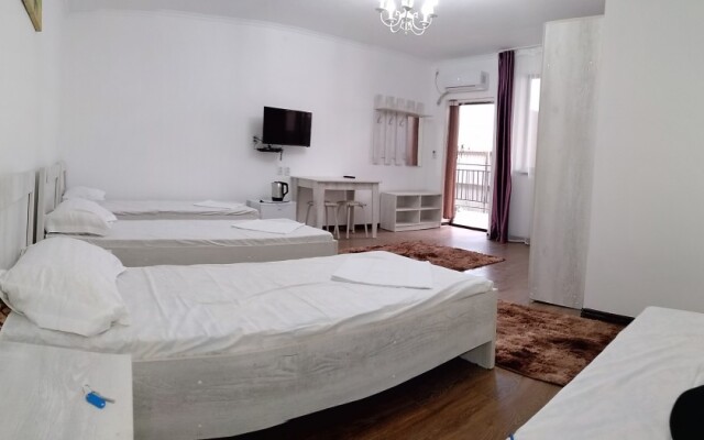 Alazis Alakol Hotel