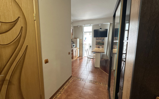 Na 1 Linii Ot Morya Na Mamayke Flat