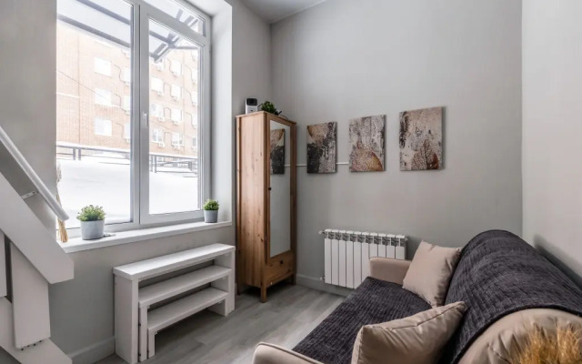 Апартаменты Улучшенные с Балконом Двухуровневые у метро Аэропорт 305