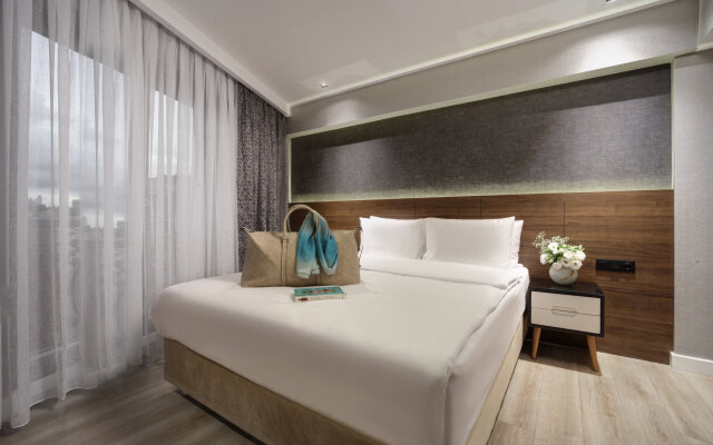 Dora Pera Hotel