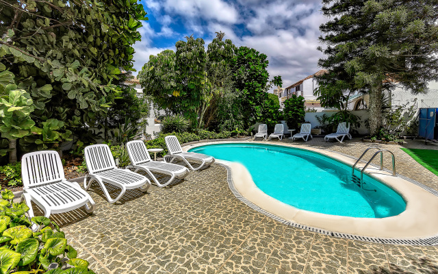 Villa Golf Las Americas Guesthouse