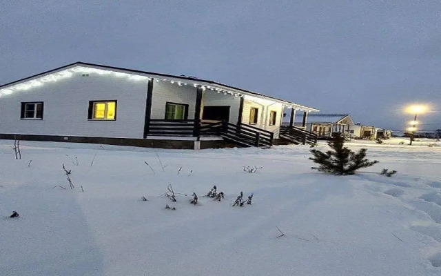 Na Rodnikovoy 14 Private house