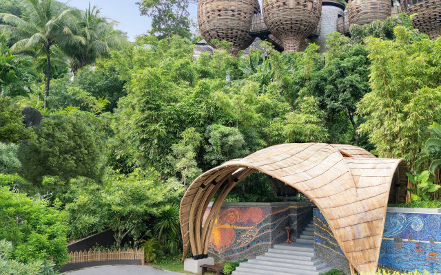 Курортный отель Keemala