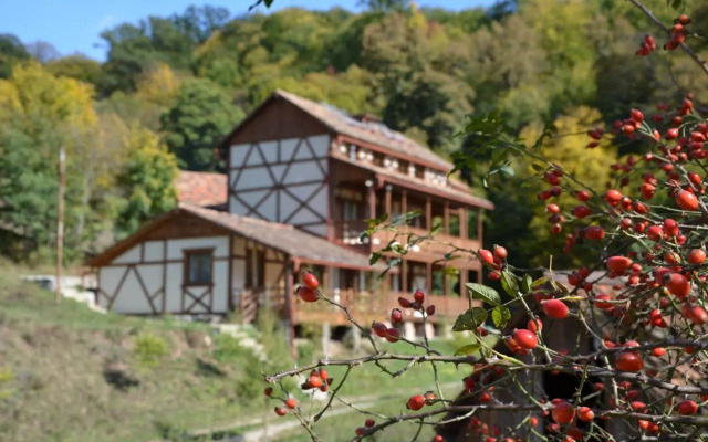 EcoKayan Hotel
