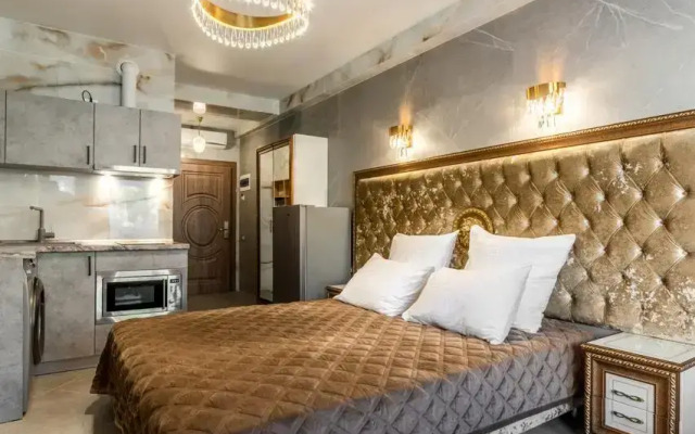 Elitny Apartament v Gostinitse Senator Flat