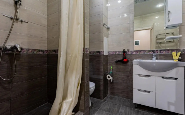 Апартамент Солнечный в центре Сочи у моря с балконом