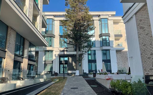 Na Luchezarnyoi Apart Hotel
