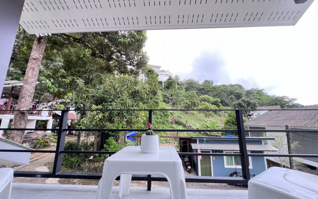 Paradise Corner Apartments
