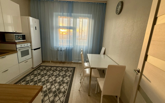 Апартаменты Строителей 20а