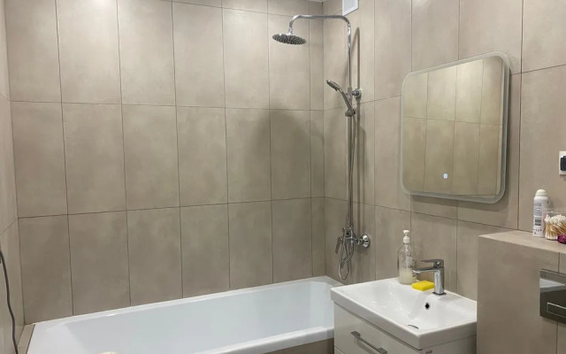 Sovershenno Novaya Uyutnaya Kvartira Flat