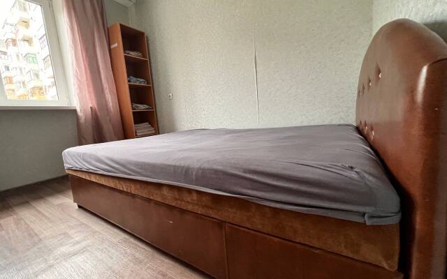 Апартаменты 3кв Южный ТРЦ Фаворит Уютная на Демьяна Бедного 104