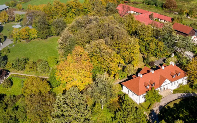 Dwór w Tomaszowicach