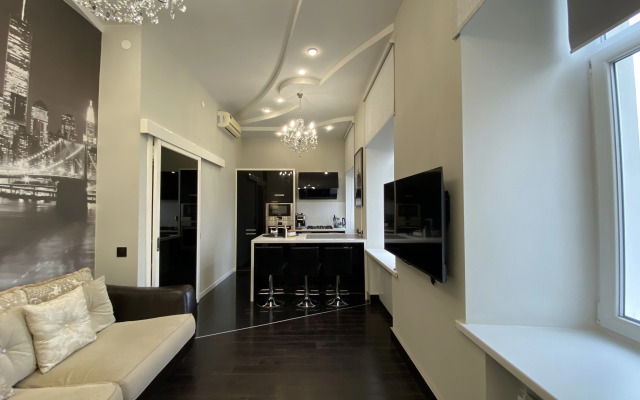 Dizaynerskaya V Tsentre Yaroslavlya Flat