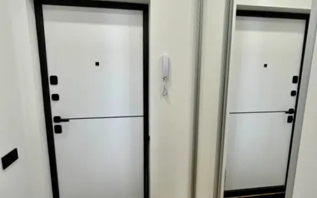 Shikarnaya Zhk Frukty Flat