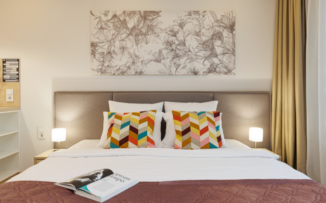 Apartment Botanika near Botanical Garden metro station