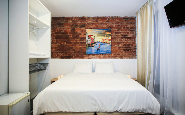 Seven Cabins Hostel