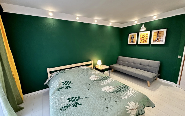 Uyutnaya Kvartira V Tsentre Goroda Flat