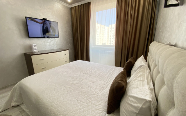 Tukhachevskogo 27/4 (Housevip26) Flat