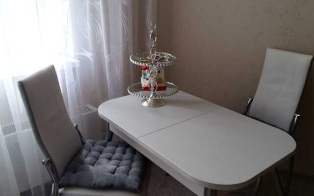 V Zheleznodorozhnom Struve 3 Apartments