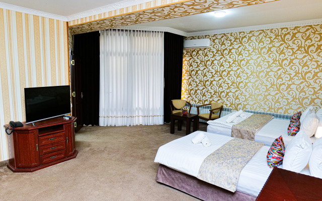 Kabir Hotel
