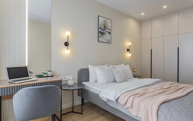 Апартаменты в центре города на улице Б Панина с парковкой Сова-Дом