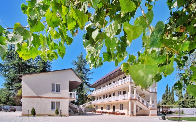 Mini hotel Mini-otel' Park otel' Leto