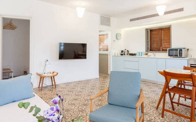Terrace & View On Dallal Square By Feelhome Apartments