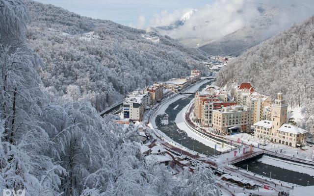 Апартаменты Студия Воздух с Бассейном и сауной. Балкон с мебелью. Центр Красной Поляны Жить в Горах