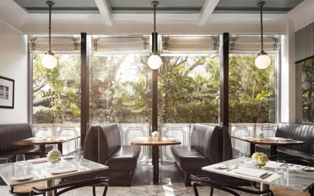 Отель Oriental Residence Bangkok