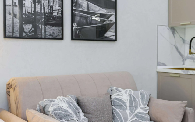 Na Krasnom Prospekte 220 Flat